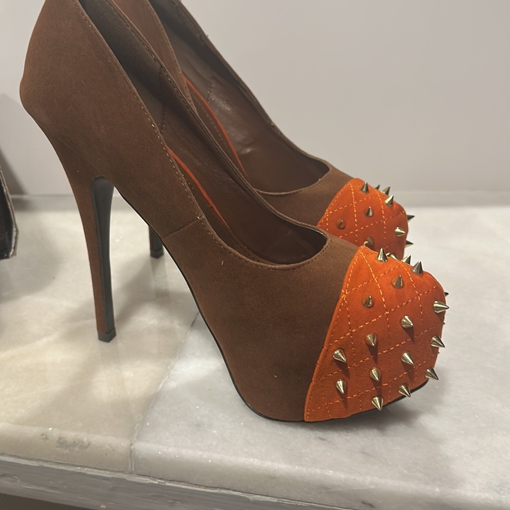 Liliana burnt orange and brown heels - Picture 5 of 5
